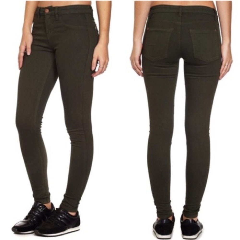 Mid rise green jeggings/skinny jeans